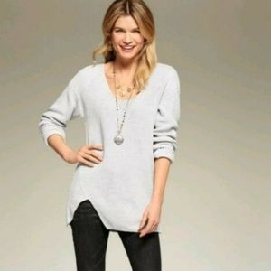 CAbi Deep-V Pullover Sweater Size L
